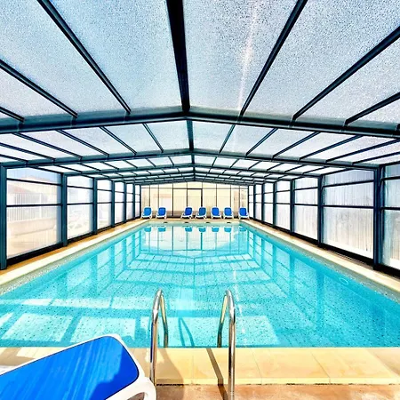 L'ostal Du Mas, 5 Pers Piscine A * 卡勒维松