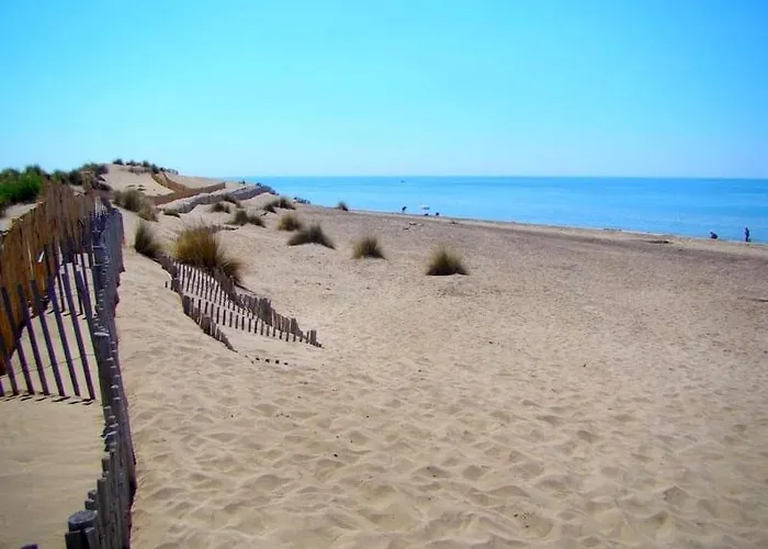 Semesterbostad L'ostal Du Mas, 5 Pers Piscine A Calvisson